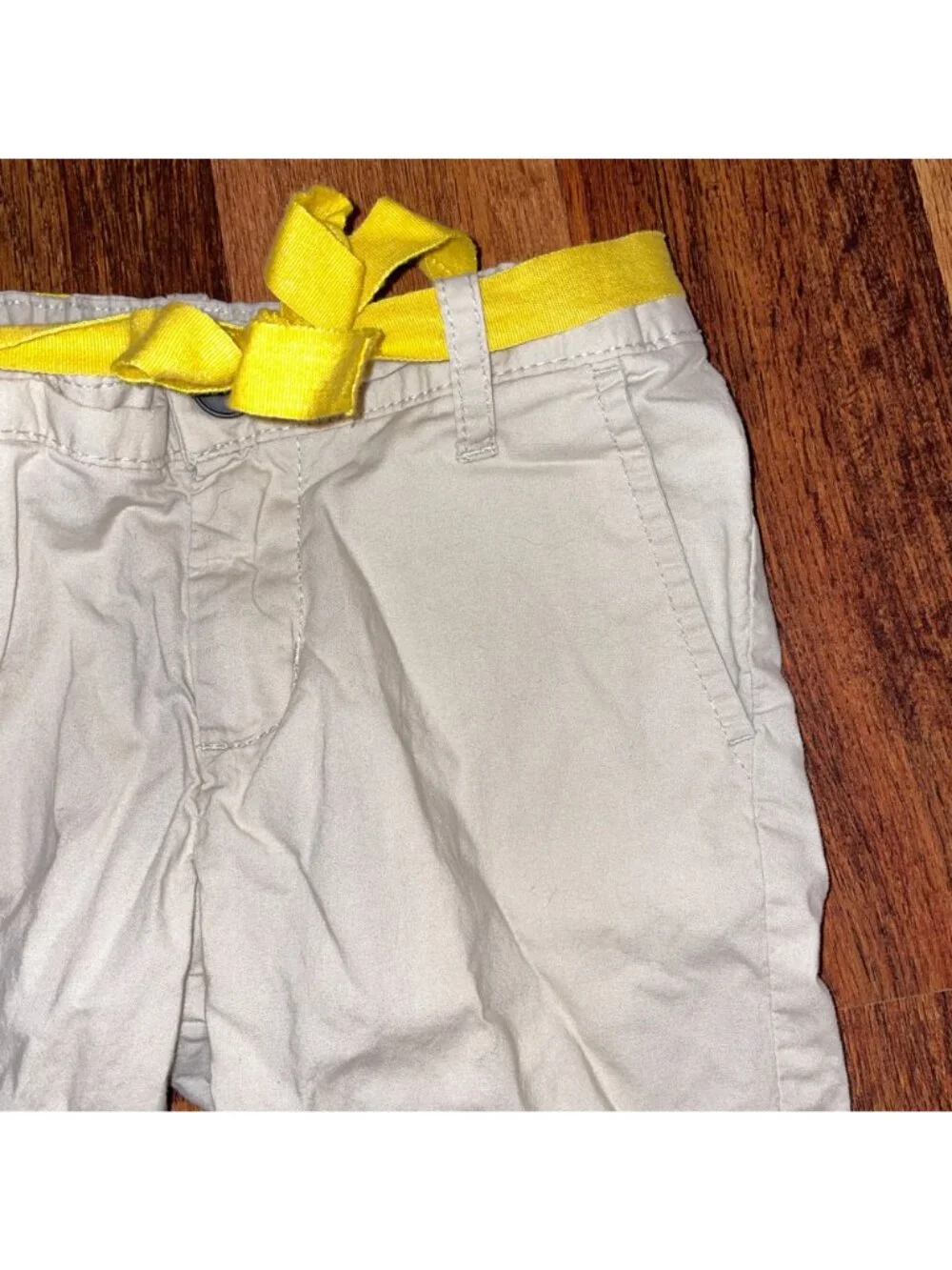 OshKosh Beige Girls Cotton Pants W/ Yellow Belt Size 5